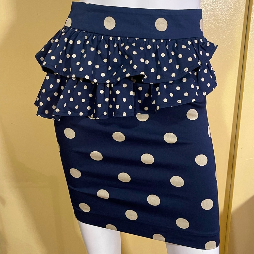 Polka dot ruffle detail skirt